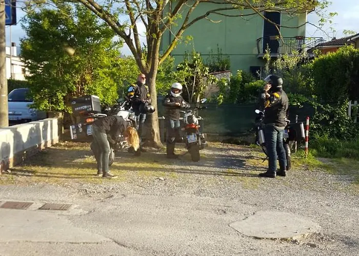 Гостевой дом Tangohotel Лукка