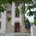 Tangohotel Konukevi 4*