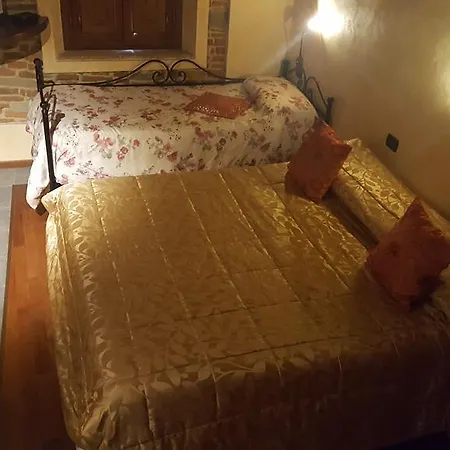 Tangohotel 2* 루카