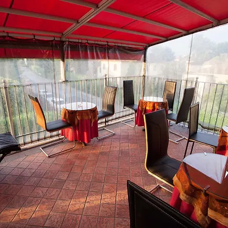Tangohotel לוקה