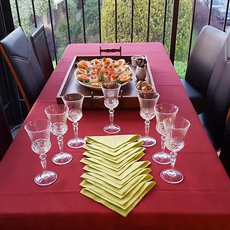 Tangohotel Konukevi Lucca