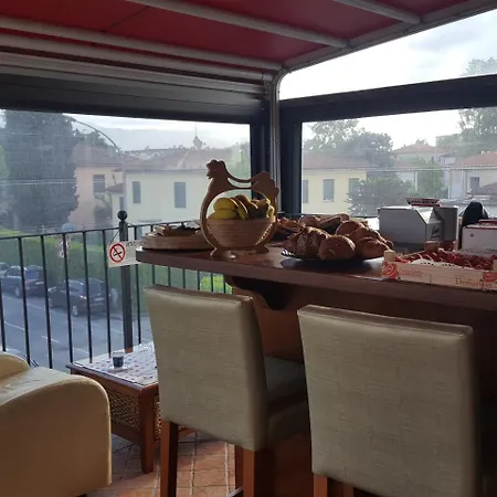 בית הארחה Tangohotel לוקה
