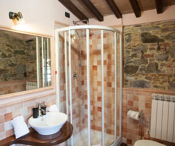 ゲストハウス タンゴ 4*